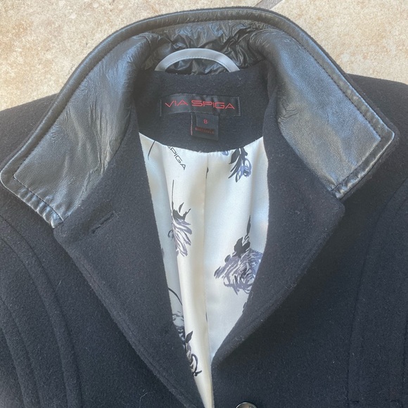 Girls coat - Picture 7 of 8